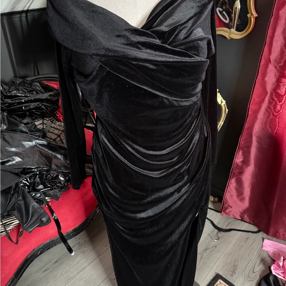 Fashion Nova Black Velvet Off Shoulder Dress